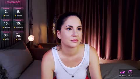 Snapshot of mystique_girl_ chatting on 22, 7, 2026 Angeline online show from 22, 7, 2026