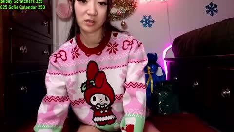 Snapshot of mysweetsofie1 chatting on 25, 12, 2024 MySweetSofie online show from 25, 12, 2024