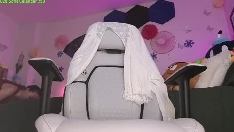 Snapshot of mysweetsofie1 chatting on 8, 1, 2025 MySweetSofie online show from 8, 1, 2025