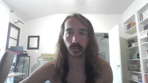 mythrowawayatx online show from 18, 12, 2024