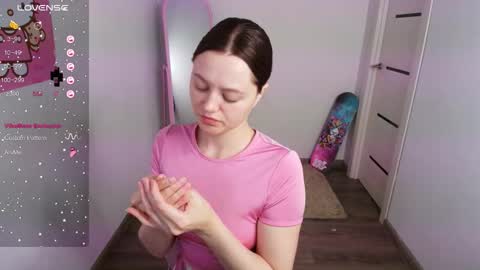 Snapshot of n0_nude chatting on 7, 10, 2025 Eva online show from 7, 10, 2025