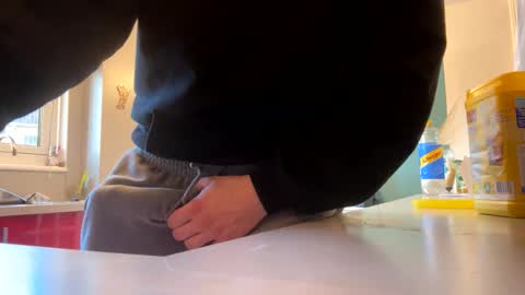 Snapshot of n0facen0case1 chatting on 4, 1, 2025 n0facen0case1 online show from 4, 1, 2025