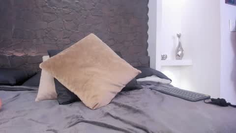    online show from 16, 1, 2025