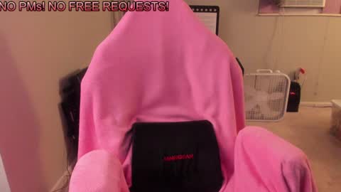 Natalie Marlo online show from 15, 1, 2025