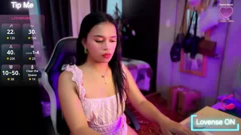 Nadia online show from 6, 4, 2026