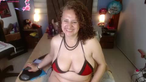 nadia_84 online show from 8, 5, 2026