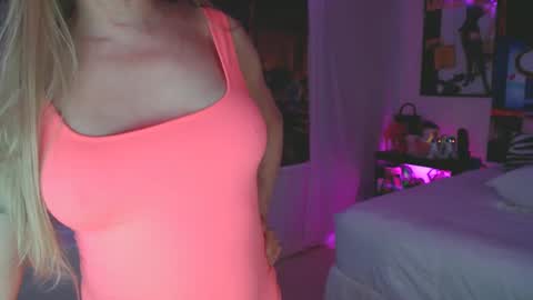 Nadia Vixen online show from 4, 1, 2025