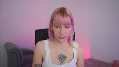 Nadia 18 online show from 19, 3, 2026