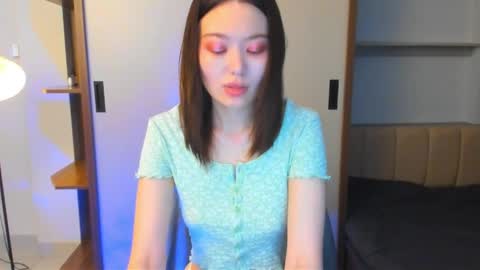 nadiazan online show from 2, 4, 2026