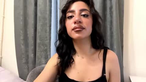 Leya online show from 4, 7, 2026