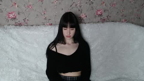 Snapshot of naemiblush chatting on 14, 4, 2026 Naemi online show from 14, 4, 2026