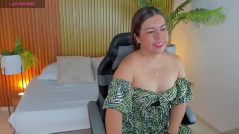 N A H I A online show from 19, 1, 2026