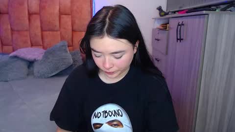 nahia cute     only   online show from 12, 11, 2025