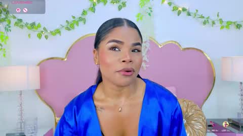 NahiaraReina  online show from 28, 10, 2025