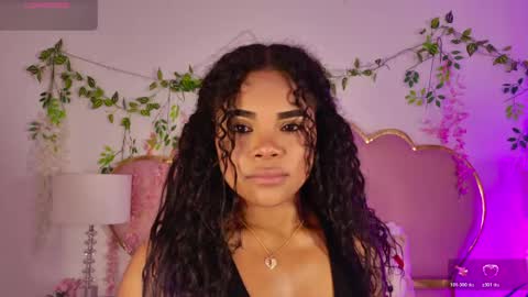 NahiaraReina  online show from 7, 5, 2026