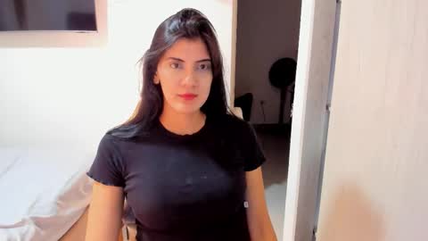 independent model online show from 17, 9, 2025