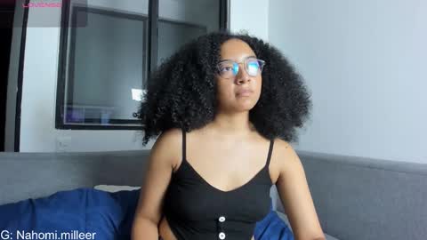 Snapshot of nahomi_miller_ chatting on 13, 11, 2025 Laura online show from 13, 11, 2025