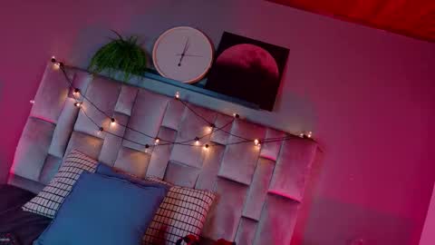  VICTORIA  online show from 2, 2, 2026