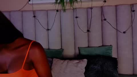 VICTORIA  online show from 7, 5, 2026