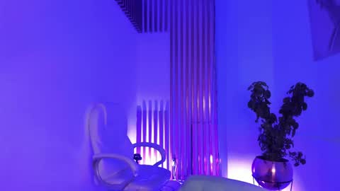 Nahomi online show from 9, 3, 2025