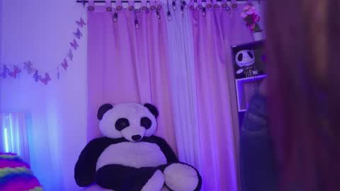 nahomy 2308 online show from 7, 5, 2026