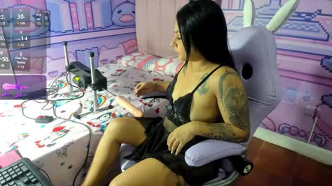 nahomy online show from 7, 10, 2025