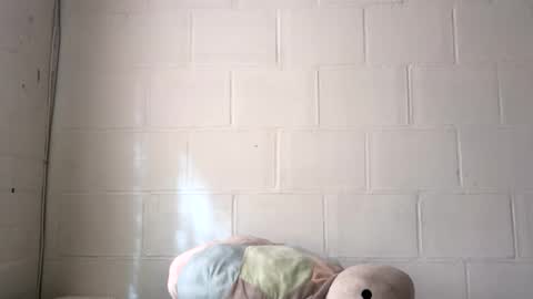 nahomy online show from 22, 9, 2025