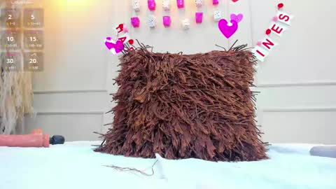 Nahomy online show from 12, 2, 2025