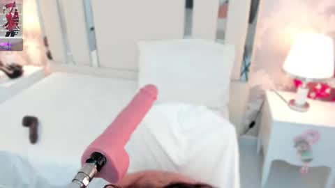 Nahomy Roberts online show from 16, 1, 2026