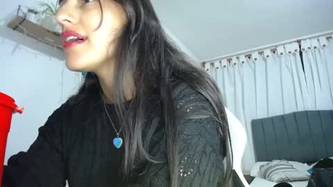 Snapshot of naia_stant chatting on 4, 1, 2025 Naia online show from 4, 1, 2025