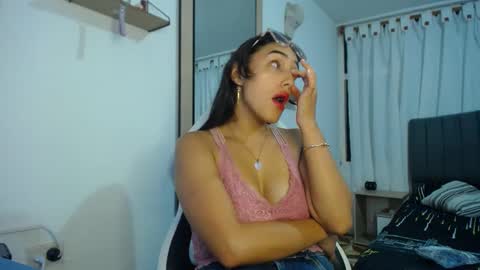 Snapshot of naia_stant chatting on 21, 1, 2025 Naia online show from 21, 1, 2025