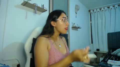 Snapshot of naia_stant chatting on 22, 1, 2025 Naia online show from 22, 1, 2025