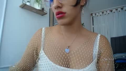 Snapshot of naia_stant chatting on 22, 1, 2025 Naia online show from 22, 1, 2025