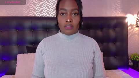 Snapshot of naiaramasson_ chatting on 24, 9, 2025 naiaramasson_ online show from 24, 9, 2025