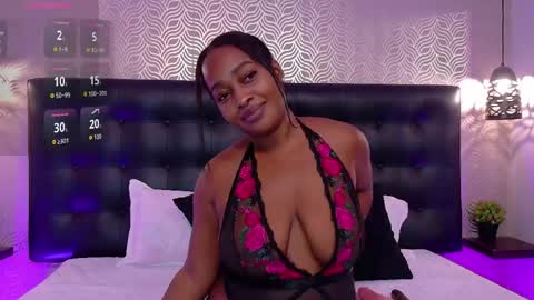 naiaramasson_ online show from 23, 5, 2026
