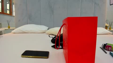 Naila online show from 20, 1, 2025