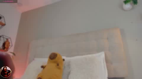 INSTAGRAM  m2221     online show from 27, 3, 2026