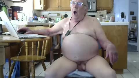 Snapshot of naked_male_slave chatting on 15, 12, 2024 Roger online show from 15, 12, 2024
