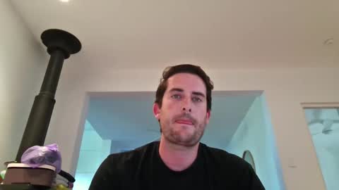 naked_man_1 online show from 28, 4, 2026