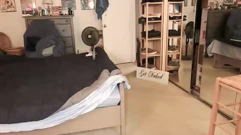 nakedmonkey online show from 10, 5, 2026