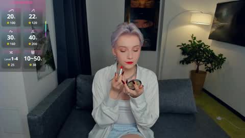 Snapshot of nakishacroshaw chatting on 3, 10, 2025 Kate online show from 3, 10, 2025