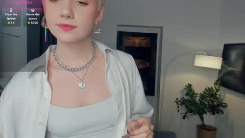 Snapshot of nakishacroshaw chatting on 26, 10, 2025 Kate online show from 26, 10, 2025
