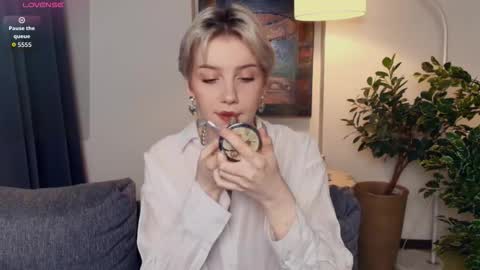 Kate online show from 5, 12, 2025