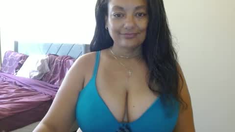 Snapshot of nala_thickk chatting on 4, 12, 2024 Nala Thickk online show from 4, 12, 2024