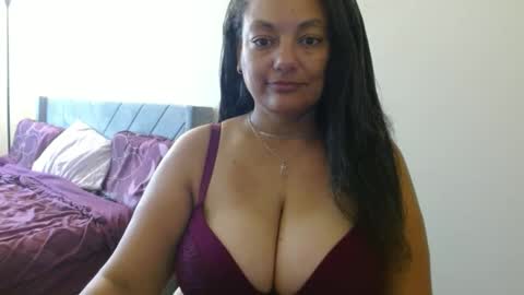 Snapshot of nala_thickk chatting on 5, 12, 2024 Nala Thickk online show from 5, 12, 2024