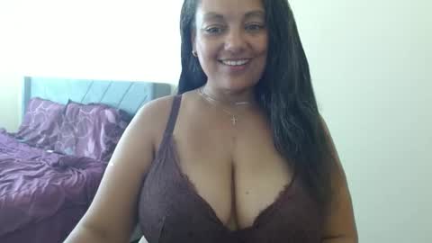 Snapshot of nala_thickk chatting on 6, 12, 2024 Nala Thickk online show from 6, 12, 2024