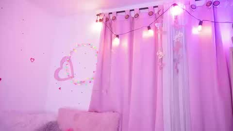 Snapshot of nalia_adams chatting on 18, 9, 2025 Nalia Adams online show from 18, 9, 2025