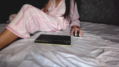 Snapshot of name666999 chatting on 8, 11, 2025 Lady online show from 8, 11, 2025