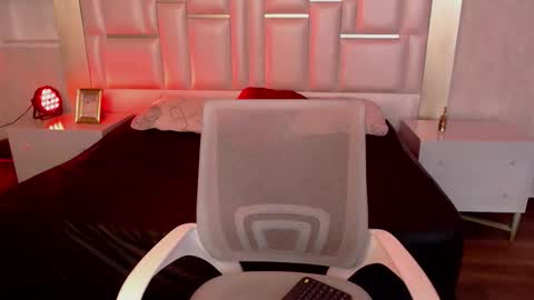 ----Namea------ online show from 15, 10, 2025