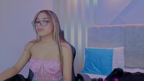 Snapshot of nami_sweet_ chatting on 30, 9, 2025 nami_sweet_ online show from 30, 9, 2025